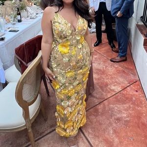 Helsi Norah dress midi/ankle, with gold sequin and yellow tones.